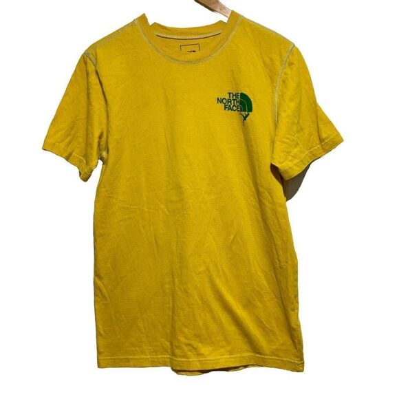 The North Face Short Sleeve Crew Neck Back Graphic T Shirt Yellow Small - Picture 2 of 6